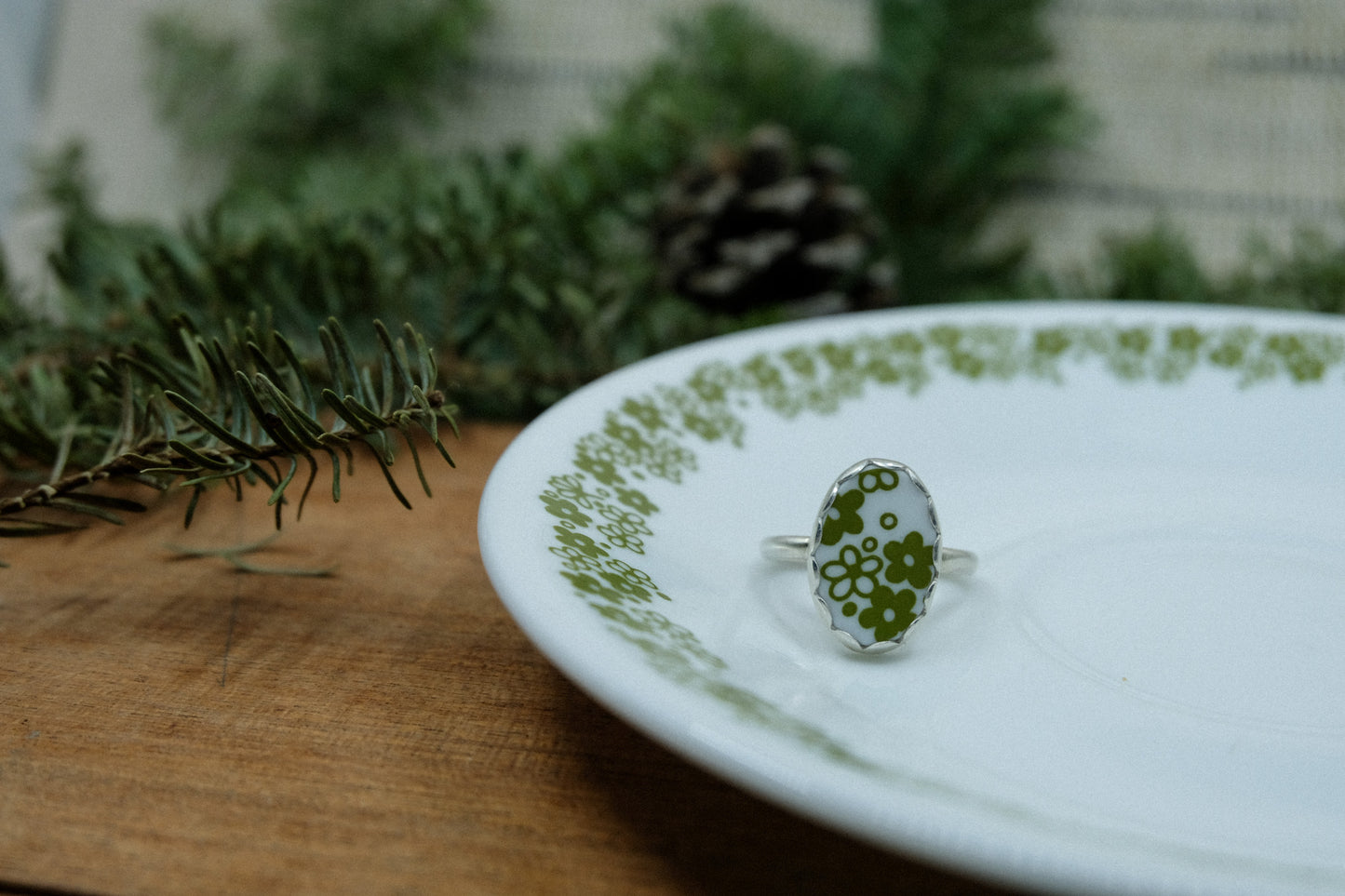 Crazy Daisy Ring #2 || Size 7.5