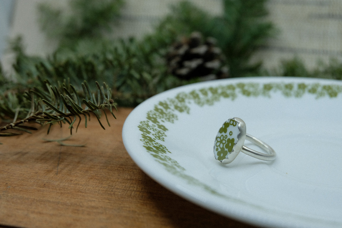 Crazy Daisy Ring #2 || Size 7.5