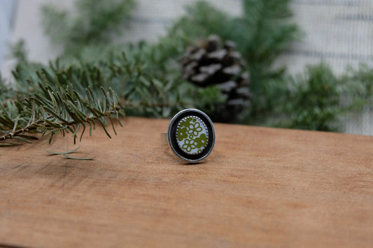 Crazy Daisy Ring #1 || Size 7.5
