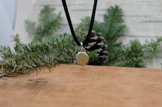 Vintage Corelle Charm #1 || Charm Only